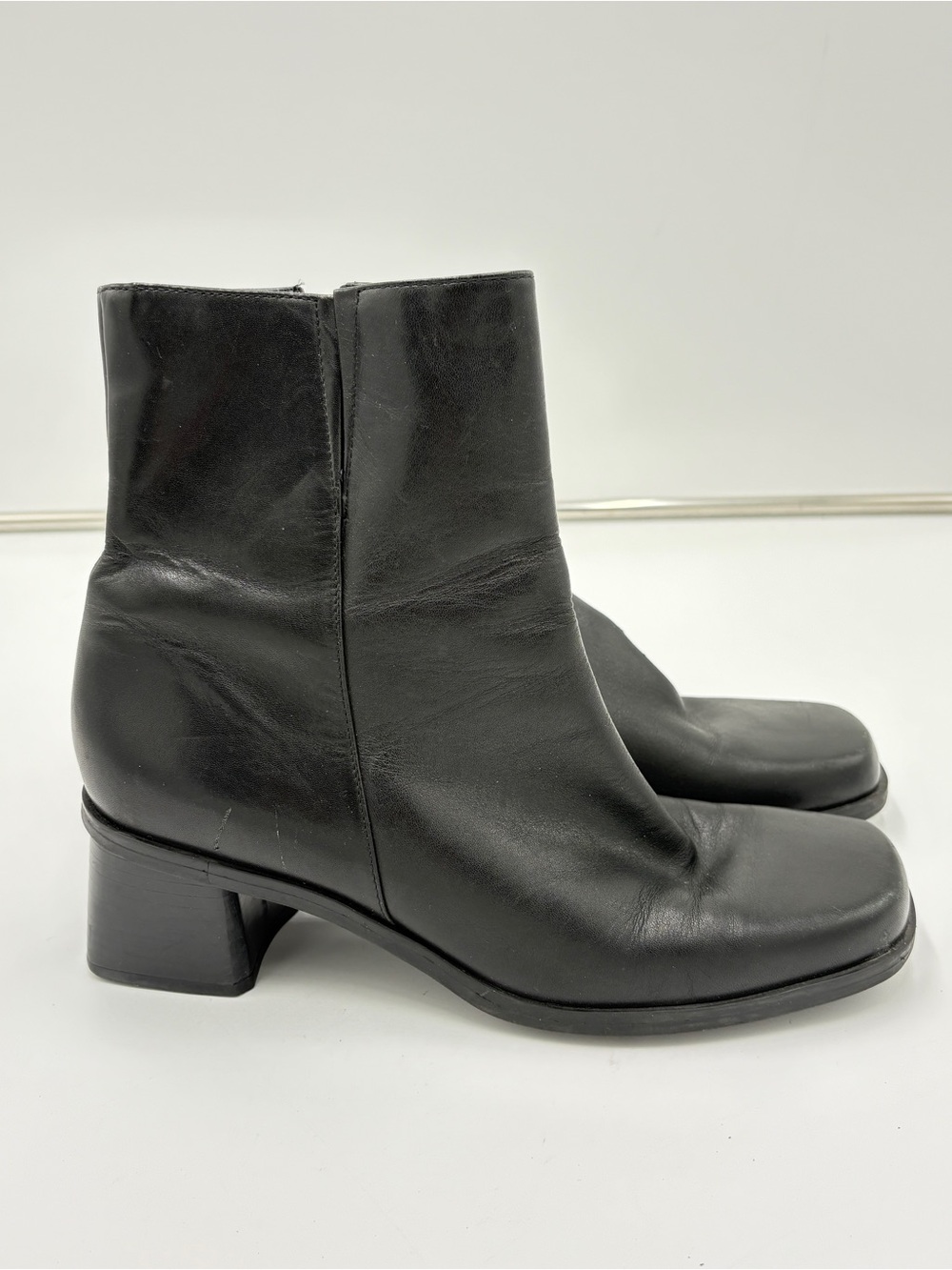 Vintage Witchy Whimsigoth Square Toe Block Heel Ankle Boots Naturalizer Size 7.5